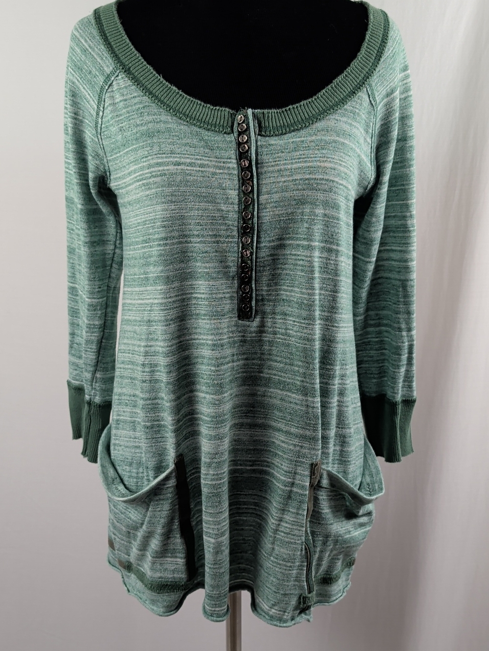 We The Free People Green 3/4 Sleeve Henley Tunic Scoop Neck Lg Pockets Med